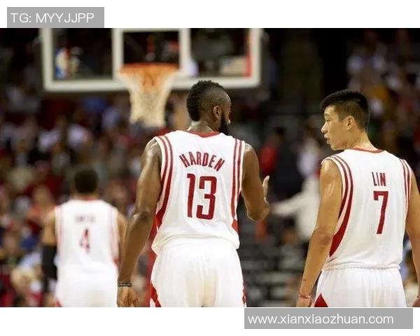 探讨足球明星们的职业生涯晚期为何仍然选择继续踢球的原因与影响 探讨足球明星们的职业生涯晚期为何仍然选择继续踢球的原因与影响